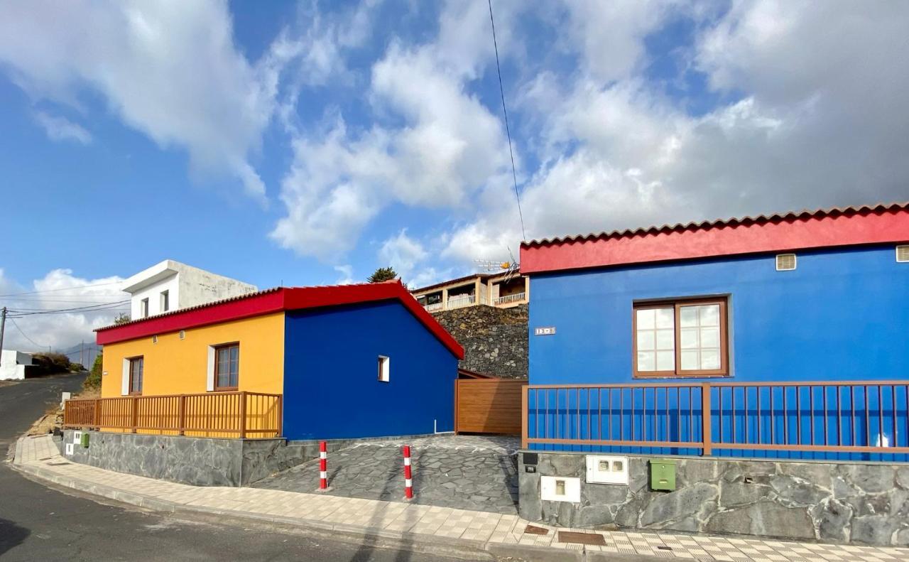Casa El Descanso Azul A Holiday home Los Llanillos