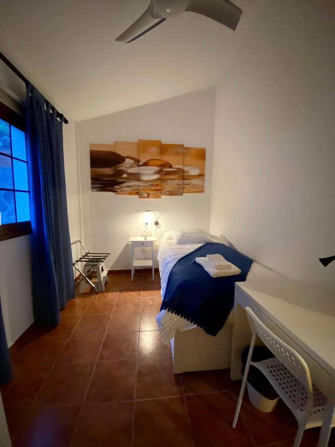 Casa El Descanso Azul A Holiday home Los Llanillos